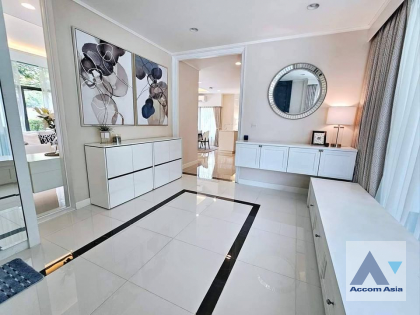 15  4 br House for rent and sale in Pattanakarn ,Bangkok ARL Hua Mak at Setthasiri Pattanakarn AA40345