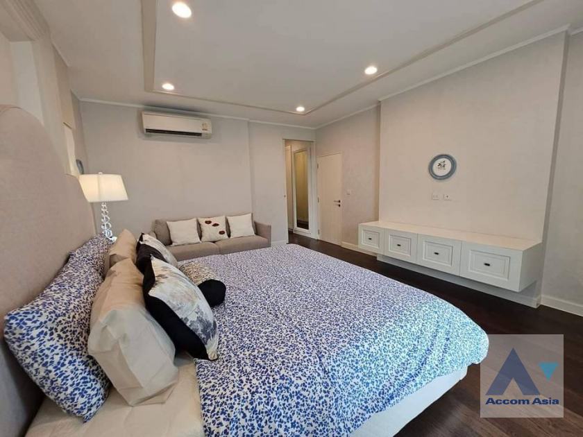 21  4 br House for rent and sale in Pattanakarn ,Bangkok ARL Hua Mak at Setthasiri Pattanakarn AA40345