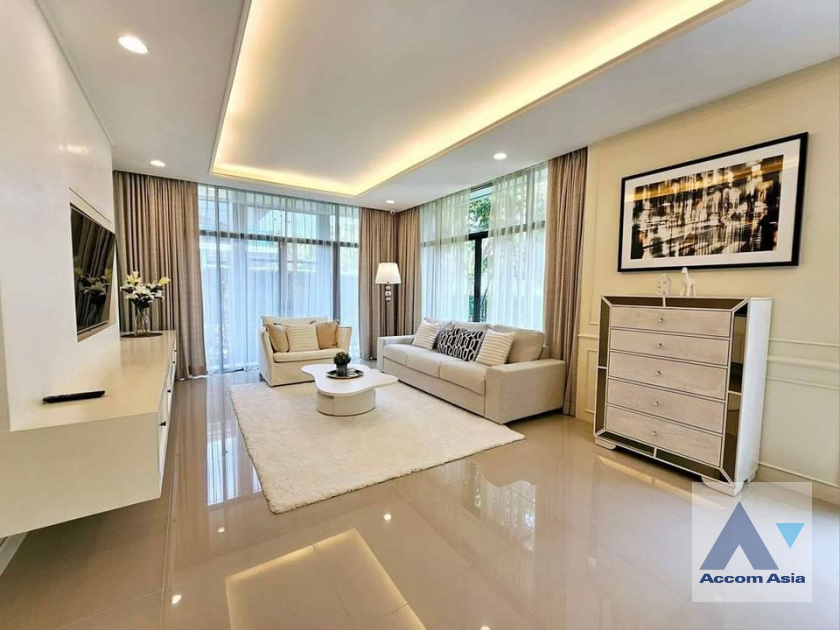  1  4 br House for rent and sale in Pattanakarn ,Bangkok ARL Hua Mak at Setthasiri Pattanakarn AA40345