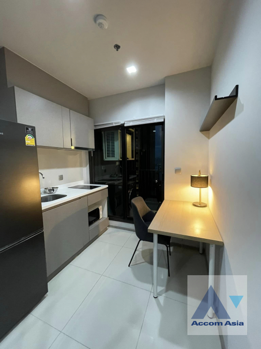 unit 1 Bedroom  Condominium For Sale in Ratchadaphisek, Bangkok  near BTS Asok (AA40451)