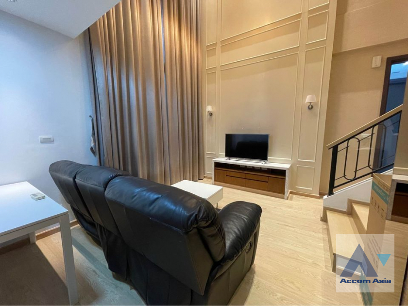 unit 2 Bedrooms  Condominium For Rent in ,   near BTS Ratchathewi (AA40459)