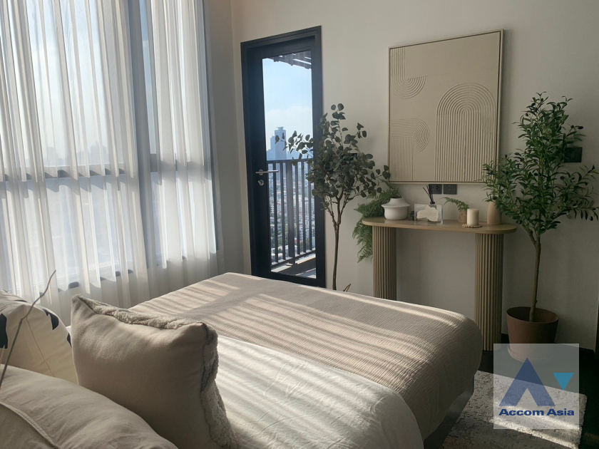 unit 1 Bedroom  Condominium For Sale in Sukhumvit, Bangkok  near BTS Thong Lo (AA40504)