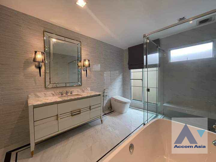 12  4 br House For Rent in Phaholyothin ,Bangkok  at Nantawan Ramintra - Phaholyothin 50 AA40579