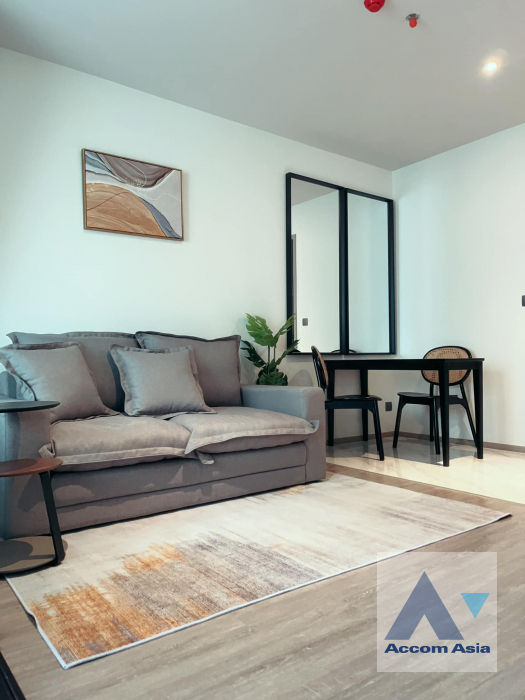 Fully Furnished |  Rhythm Ekkamai Condominium  1 Bedroom for Rent BTS Ekkamai in Sukhumvit Bangkok