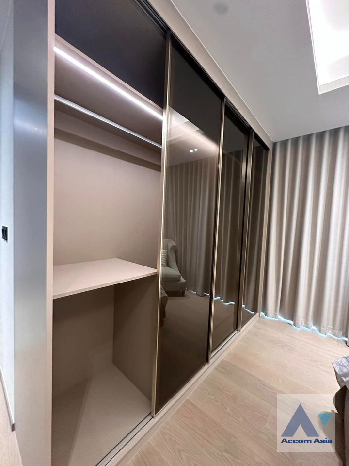 11  2 br Condominium For Rent in Ploenchit ,Bangkok BTS Ploenchit at Tonson One Residence AA40667