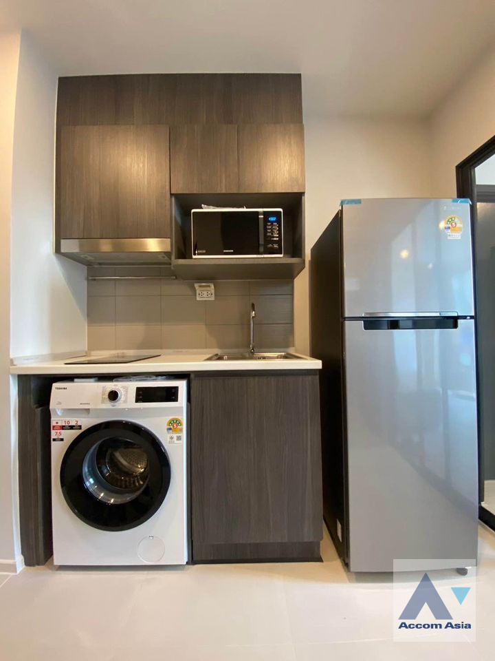 unit 2 Bedrooms  Condominium For Rent in Bang Na, Bangkok  near BTS Udomsuk (AA40682)