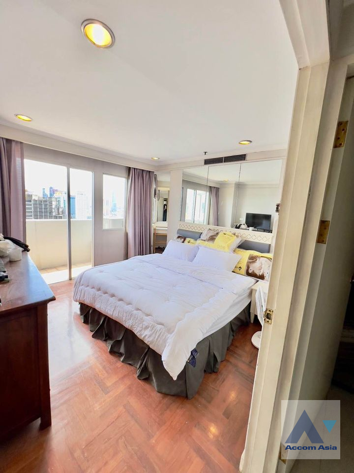 unitPet friendly |  2 Bedrooms  Condominium For Rent & Sale in Ploenchit, Bangkok  near BTS Ploenchit (AA40795)