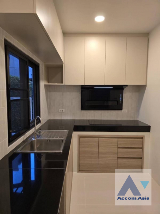 6  4 br House for rent and sale in Samutprakan ,Samutprakan  at Centro Bangna AA40882