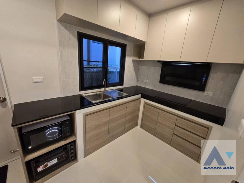 5  4 br House for rent and sale in Samutprakan ,Samutprakan  at Centro Bangna AA40882