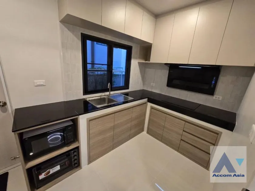 5  4 br House for rent and sale in Samutprakan ,Samutprakan  at Centro Bangna AA40882