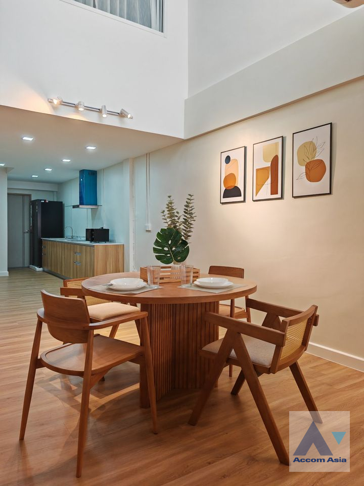6  2 br Townhouse For Rent in Ratchadaphisek ,Bangkok  AA40886