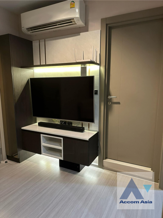 unit 1 Bedroom  Condominium For Sale in Phaholyothin, Bangkok  near MRT Rama 9 (AA40993)