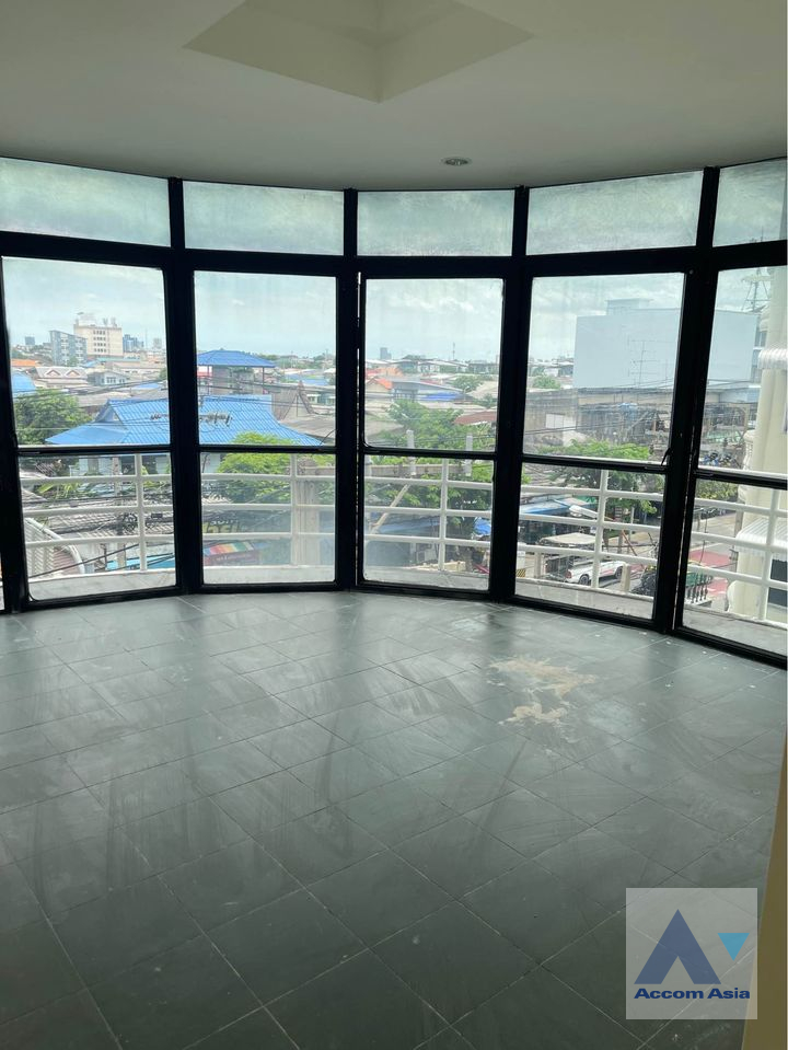 unit Shophouse For Rent in Sukhumvit, Bangkok  near BTS On Nut (AA41007)