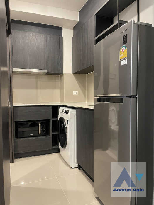 5  1 br Condominium For Sale in Ratchadaphisek ,Bangkok MRT Sutthisan at XT Huaikhwang  AA41142