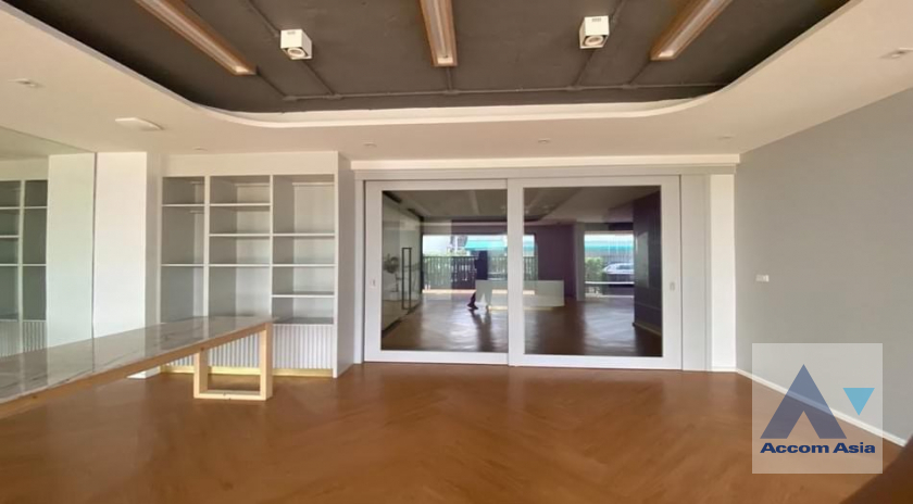 unit Building For Rent in Lat Phrao, Bangkok  (AA41224)