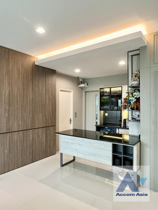 6  4 br House for rent and sale in Samutprakan ,Samutprakan  at Mantana 2 Bangna Km.7 AA41262