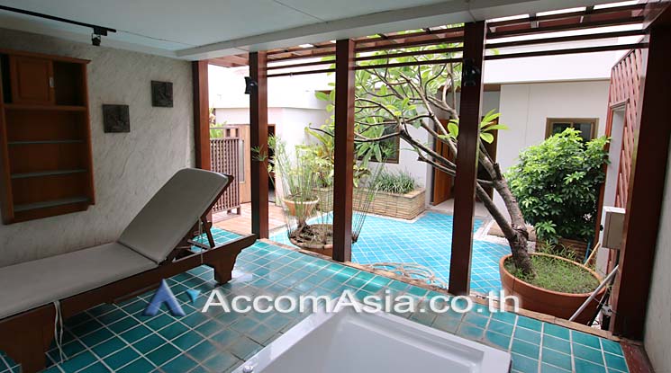 12  4 br Apartment for rent and sale in Sathorn ,Bangkok BTS Chong Nonsi at Cozy Low-rise Apartment in Sathorn, Walk to BTS 6 mins. 1004403