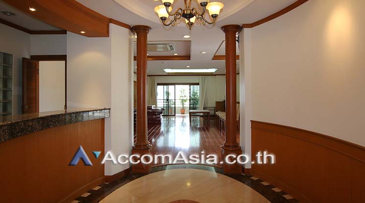 4  4 br Apartment for rent and sale in Sathorn ,Bangkok BTS Chong Nonsi at Cozy Low-rise Apartment in Sathorn, Walk to BTS 6 mins. 1004403