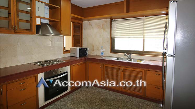 5  4 br Apartment for rent and sale in Sathorn ,Bangkok BTS Chong Nonsi at Cozy Low-rise Apartment in Sathorn, Walk to BTS 6 mins. 1004403