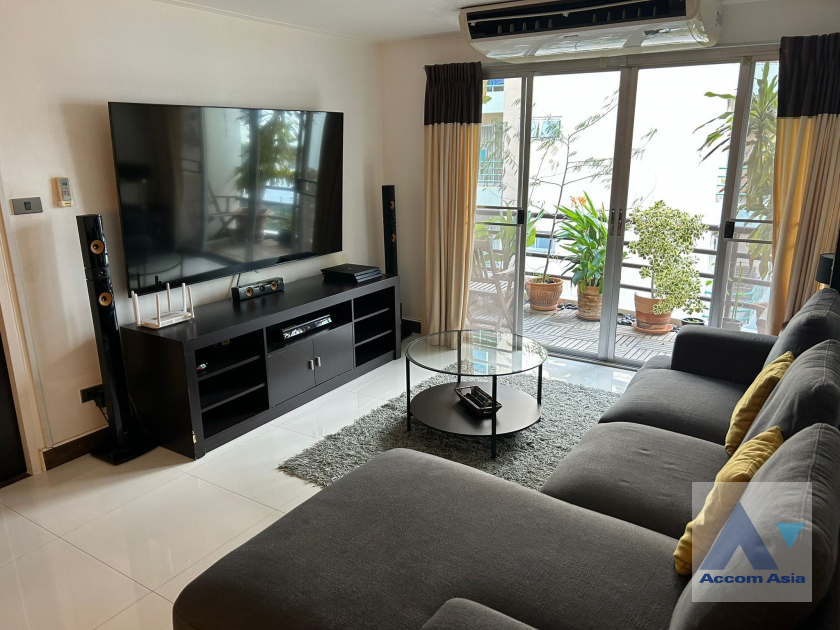 unit 3 Bedrooms  Condominium For Sale in Sukhumvit, Bangkok  near BTS Phra khanong (AA41316)