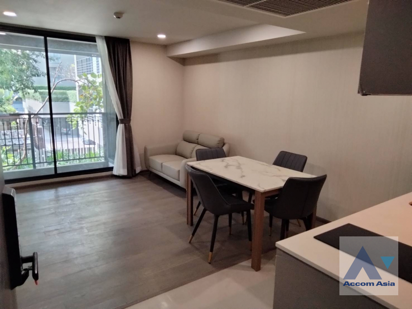  2  1 br Condominium For Rent in Ploenchit ,Bangkok BTS Ratchadamri - MRT Silom at Klass Sarasin-Rajdamri AA41327
