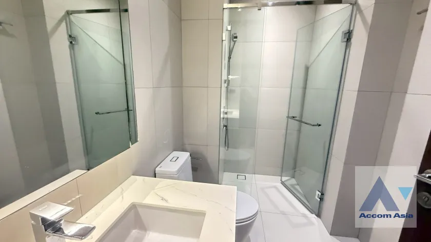 16  3 br Apartment For Rent in Sukhumvit ,Bangkok BTS Phrom Phong at Modern Brand New Apartment AA41336