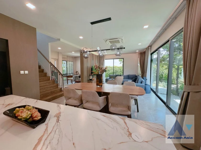 unitFully Furnished, Corner Unit |  4 Bedrooms  House For Rent & Sale in Samutprakan, Samutprakan  (AA41348)