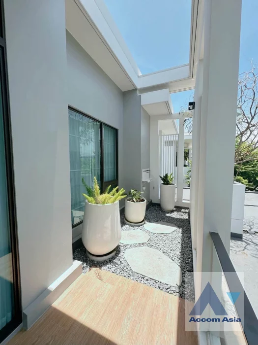 13  4 br House for rent and sale in Samutprakan ,Samutprakan  at MANTANA Bangna km 15 AA41348