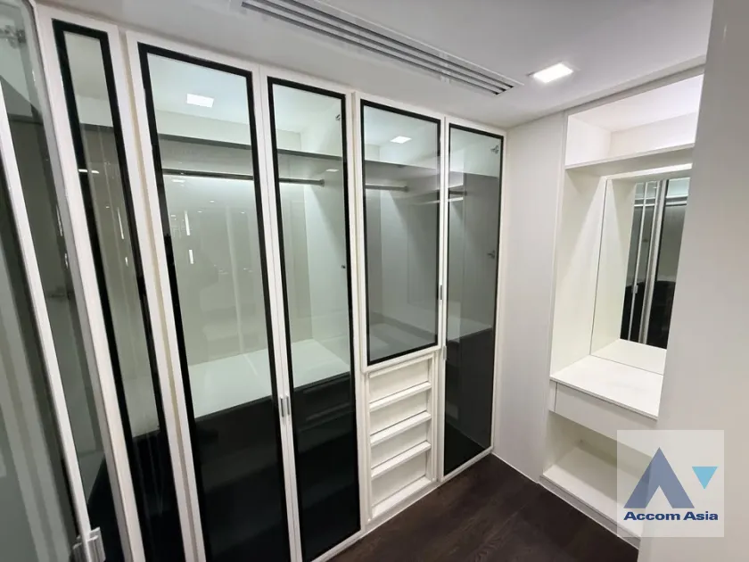 16  3 br Condominium For Sale in Rama 3 ,Bangkok BRT Wat Dan at The Pano AA41364