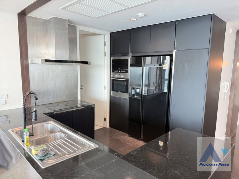 5  3 br Condominium For Sale in Rama 3 ,Bangkok BRT Wat Dan at The Pano AA41364