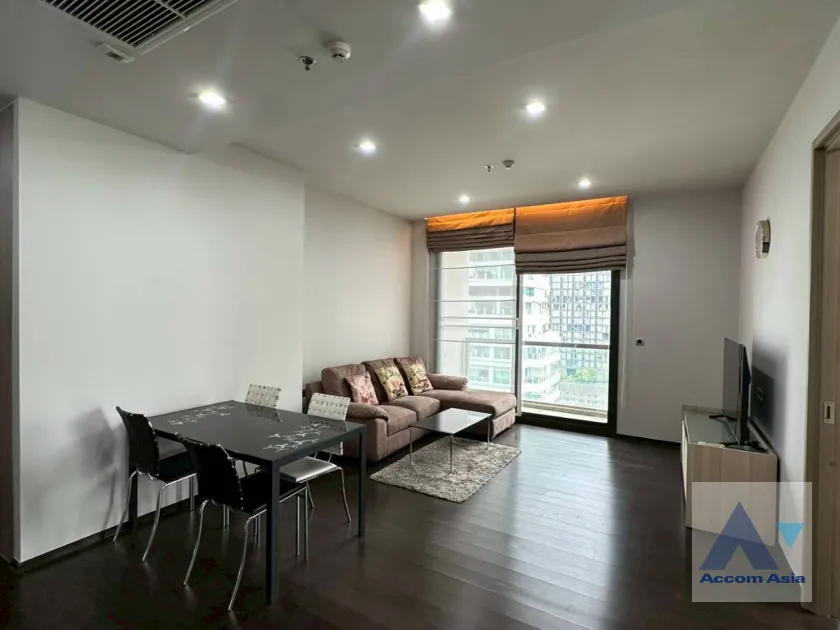 unit 2 Bedrooms  Condominium For Rent in Sukhumvit, Bangkok  near BTS Phrom Phong (AA41428)