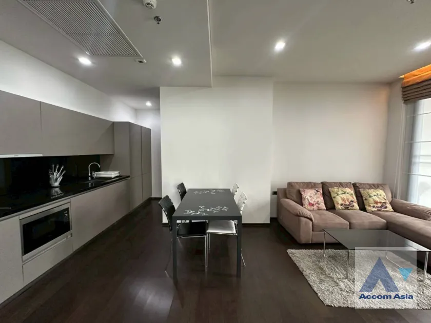 unit 2 Bedrooms  Condominium For Rent in Sukhumvit, Bangkok  near BTS Phrom Phong (AA41428)