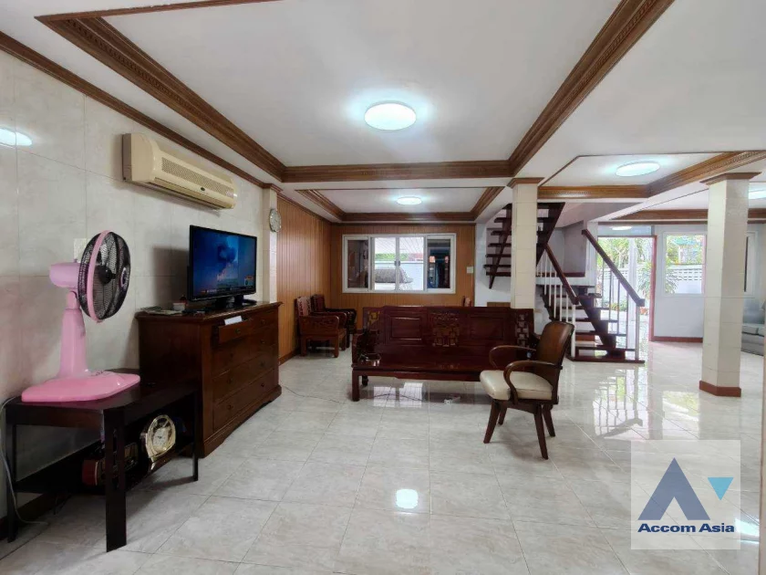 4  4 br House for rent and sale in Sukhumvit ,Bangkok BTS Ekkamai AA41441