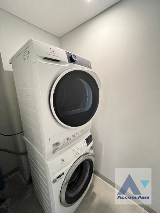 14  2 br Apartment For Rent in Sukhumvit ,Bangkok BTS Asok at Comfortable of Living Space AA41455