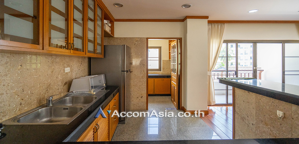 4  2 br Apartment for rent and sale in Sathorn ,Bangkok BTS Chong Nonsi at Cozy Low-rise Apartment in Sathorn, Walk to BTS 6 mins. 1004503