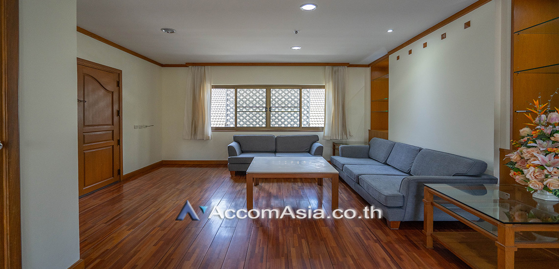 6  2 br Apartment for rent and sale in Sathorn ,Bangkok BTS Chong Nonsi at Cozy Low-rise Apartment in Sathorn, Walk to BTS 6 mins. 1004503