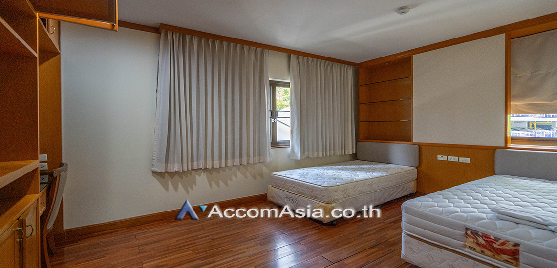 9  2 br Apartment for rent and sale in Sathorn ,Bangkok BTS Chong Nonsi at Cozy Low-rise Apartment in Sathorn, Walk to BTS 6 mins. 1004503