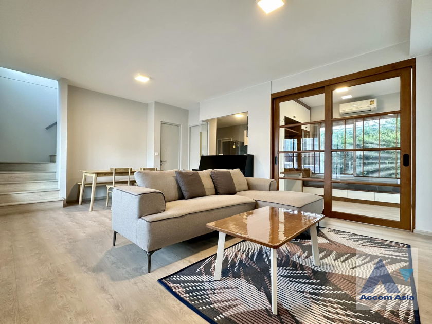 unitFully Furnished |  2 Bedrooms  House For Rent & Sale in Pattanakarn, Bangkok  (AA41496)