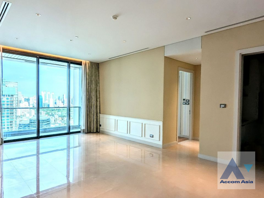  2  3 br Condominium for rent and sale in Ploenchit ,Bangkok BTS Chitlom at Sindhorn Residence AA41685