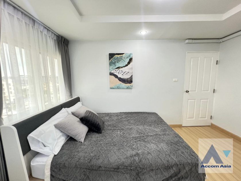 9  2 br Condominium For Rent in Ratchadaphisek ,Bangkok MRT Sutthisan at Happy condo Ratchada 18 AA41716