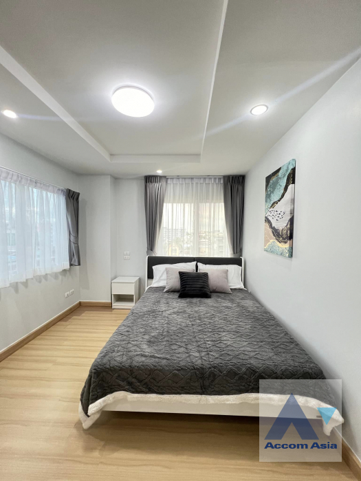 10  2 br Condominium For Rent in Ratchadaphisek ,Bangkok MRT Sutthisan at Happy condo Ratchada 18 AA41716