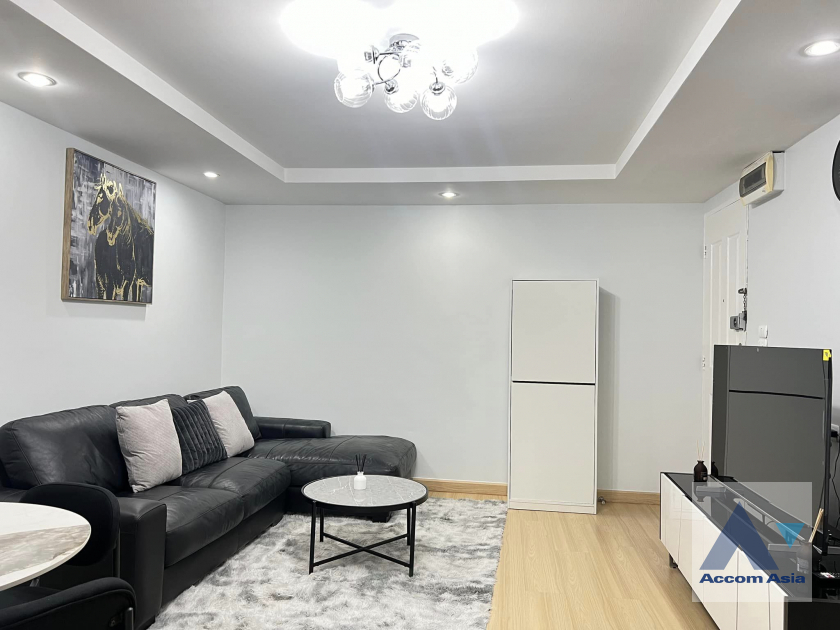 4  2 br Condominium For Rent in Ratchadaphisek ,Bangkok MRT Sutthisan at Happy condo Ratchada 18 AA41716