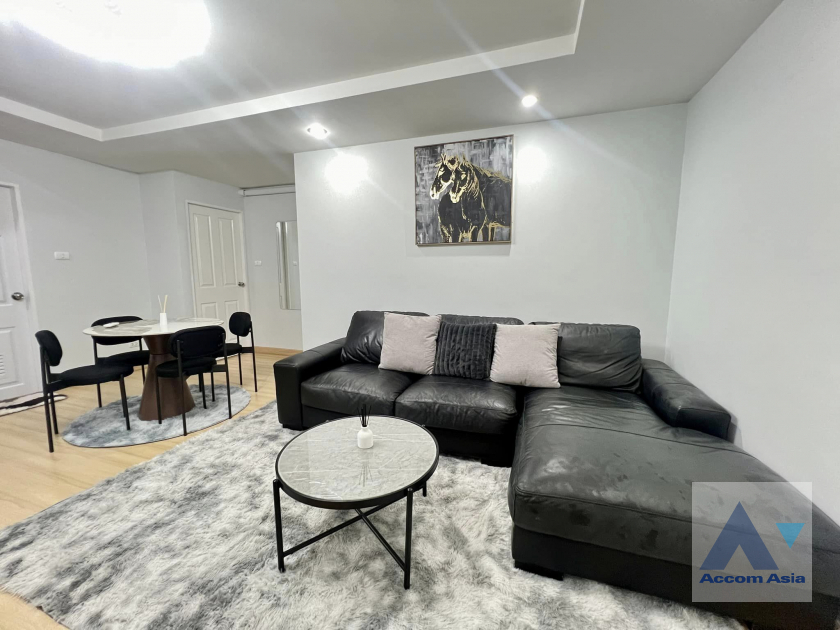  1  2 br Condominium For Rent in Ratchadaphisek ,Bangkok MRT Sutthisan at Happy condo Ratchada 18 AA41716