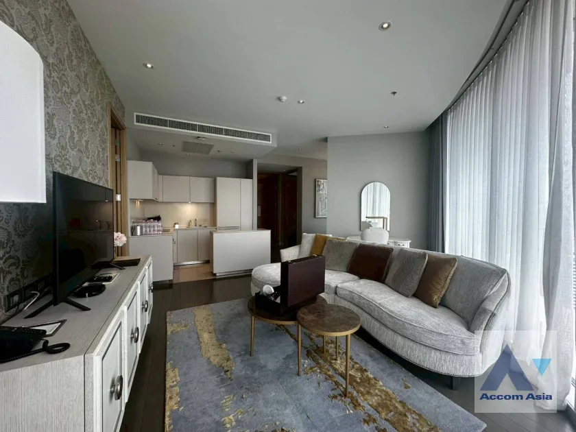 unit 2 Bedrooms  Apartment For Rent in Ploenchit, Bangkok  near BTS Ratchadamri (AA41759)