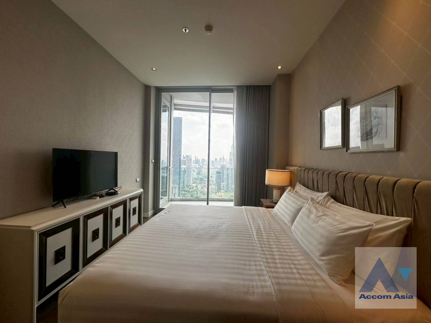 7  2 br Apartment For Rent in Ploenchit ,Bangkok BTS Ratchadamri at Luxury Service Residence AA41759