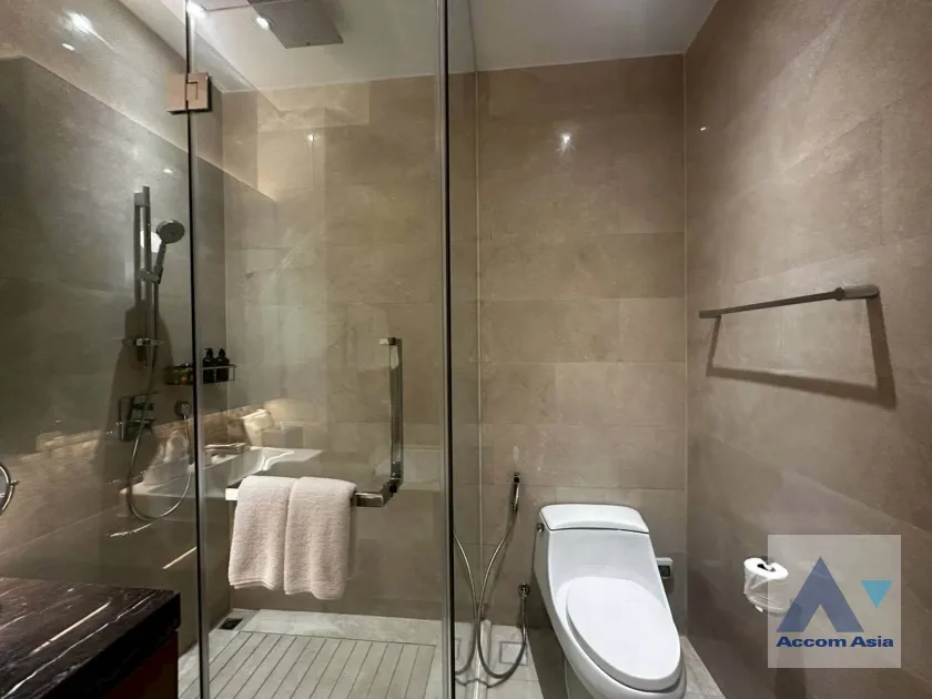 15  2 br Apartment For Rent in Ploenchit ,Bangkok BTS Ratchadamri at Luxury Service Residence AA41759