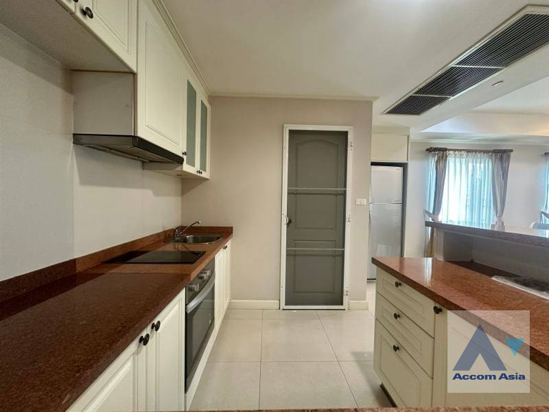 unit 2 Bedrooms  Condominium For Rent in Sukhumvit, Bangkok  near BTS Thong Lo (AA41957)