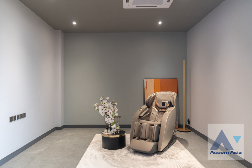 18  4 br House for rent and sale in Phaholyothin ,Bangkok  at Jia Pool Residence AA41982