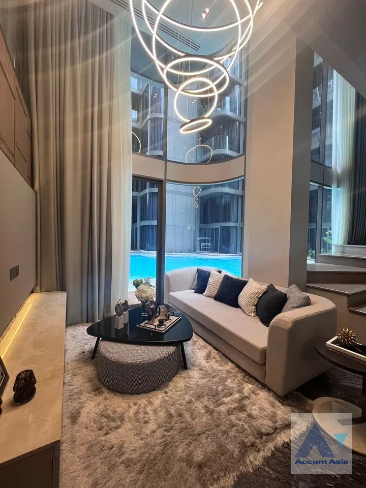 unitDuplex Condo |  3 Bedrooms  Condominium For Rent & Sale in Sukhumvit, Bangkok  near BTS Phrom Phong (AA42036)