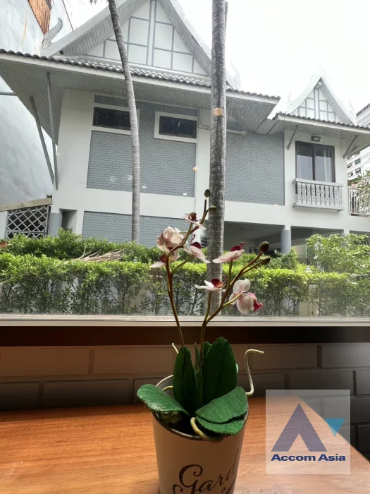 4  3 br House for rent and sale in Sathorn ,Bangkok BTS Saint Louis - BTS Chong Nonsi at Oriental Style House in Compound with Pool AA42073